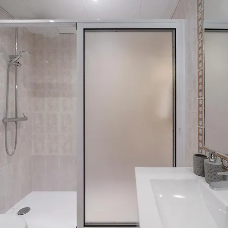 V By An Island * カニコ