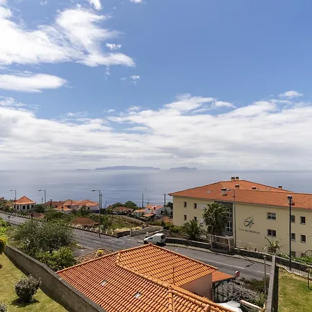 アパート V By An Island カニコ